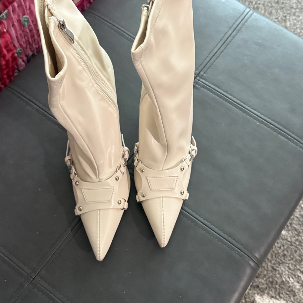 Elegant Cream Heeled Boots